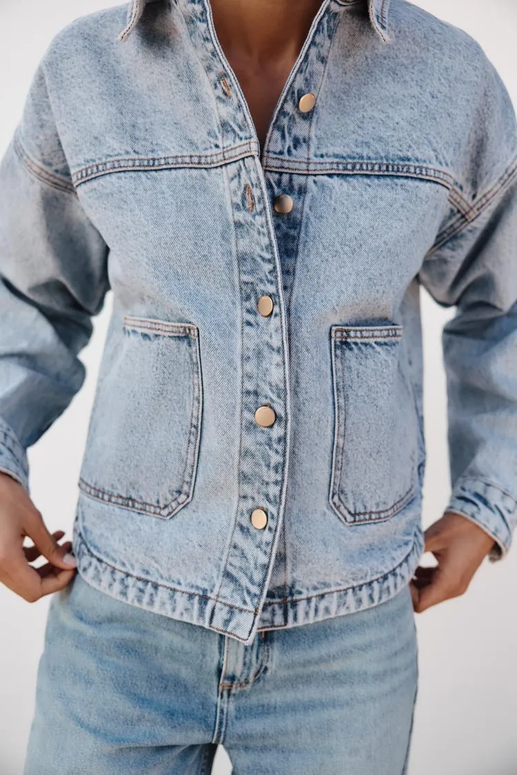 Джинсовая куртка с карманами ZARA Джинсовая куртка с карманами ZARA