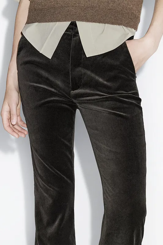 Узкие расклешенные брюки из бархата MASSIMO DUTTI Узкие расклешенные брюки из бархата MASSIMO DUTTI