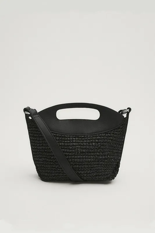 Сумка мини кроссбоди из рафии