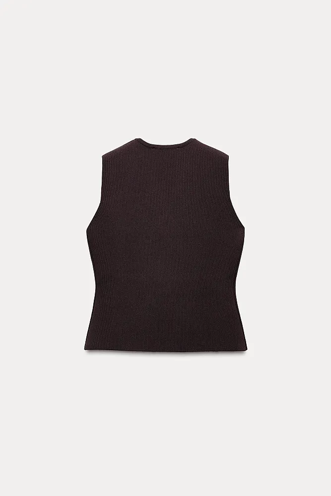 Трикотажный жилет с золотыми пуговицами ZARA