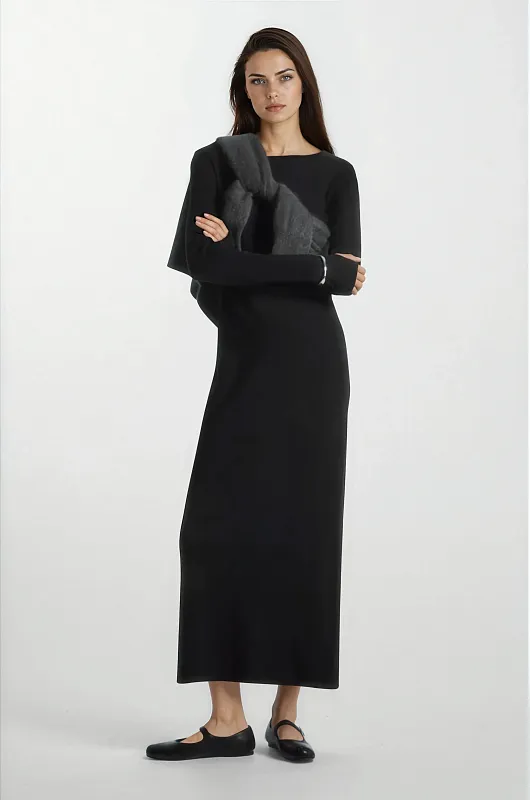 Платье миди в рубчик