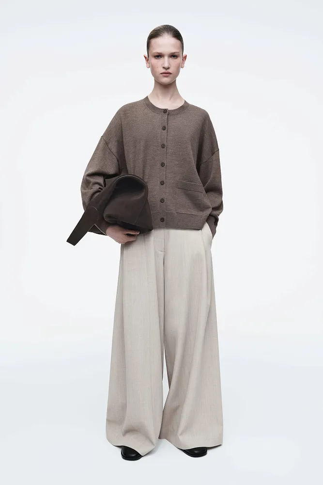 Кардиган из шерсти мериноса с круглым вырезом COS