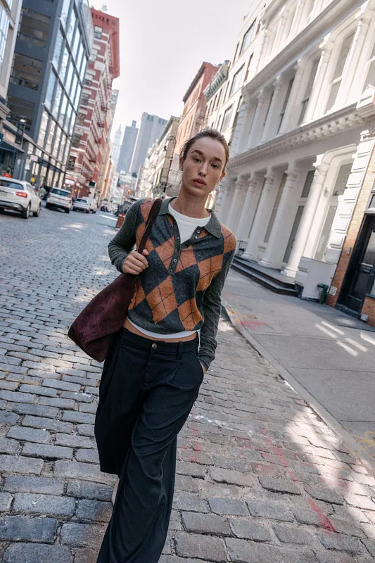 Джемпер-поло с ромбами ZARA   Джемпер-поло с ромбами ZARA