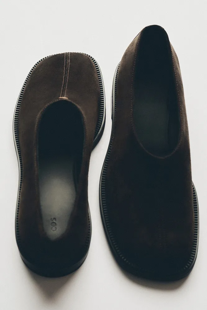 Замшевые туфли COS