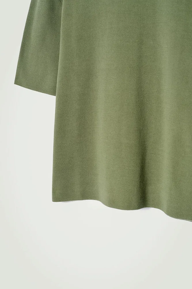 Свободная трикотажная футболка COS