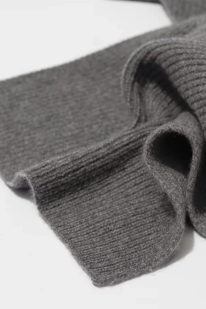 Кашемировый вязаный шарф & OTHER STORIES