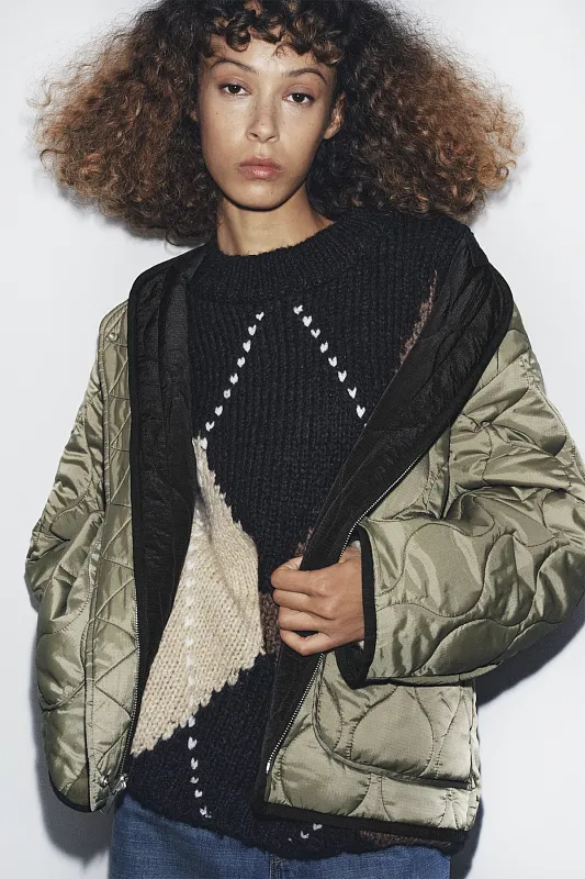 Двусторонняя стеганая куртка ZARA Двусторонняя стеганая куртка ZARA