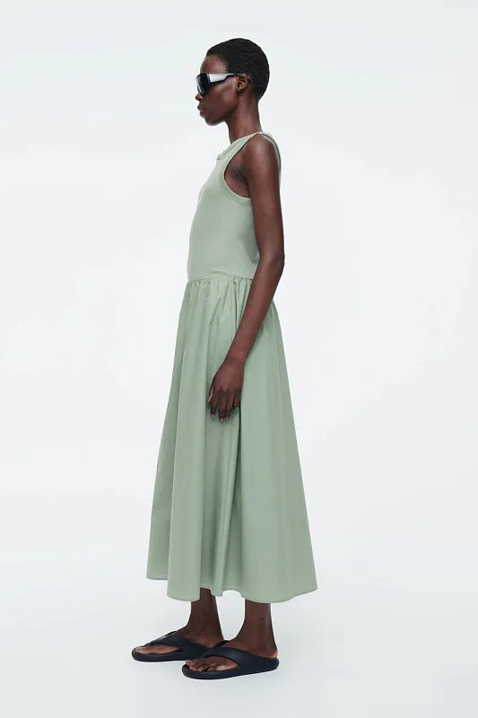 Платье макси с контрастными вставками COS Платье макси с контрастными вставками COS