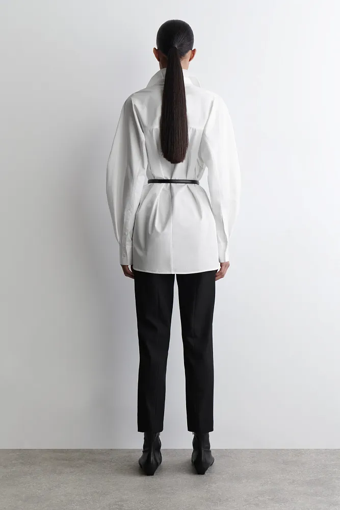 Укороченные брюки узкого кроя COS