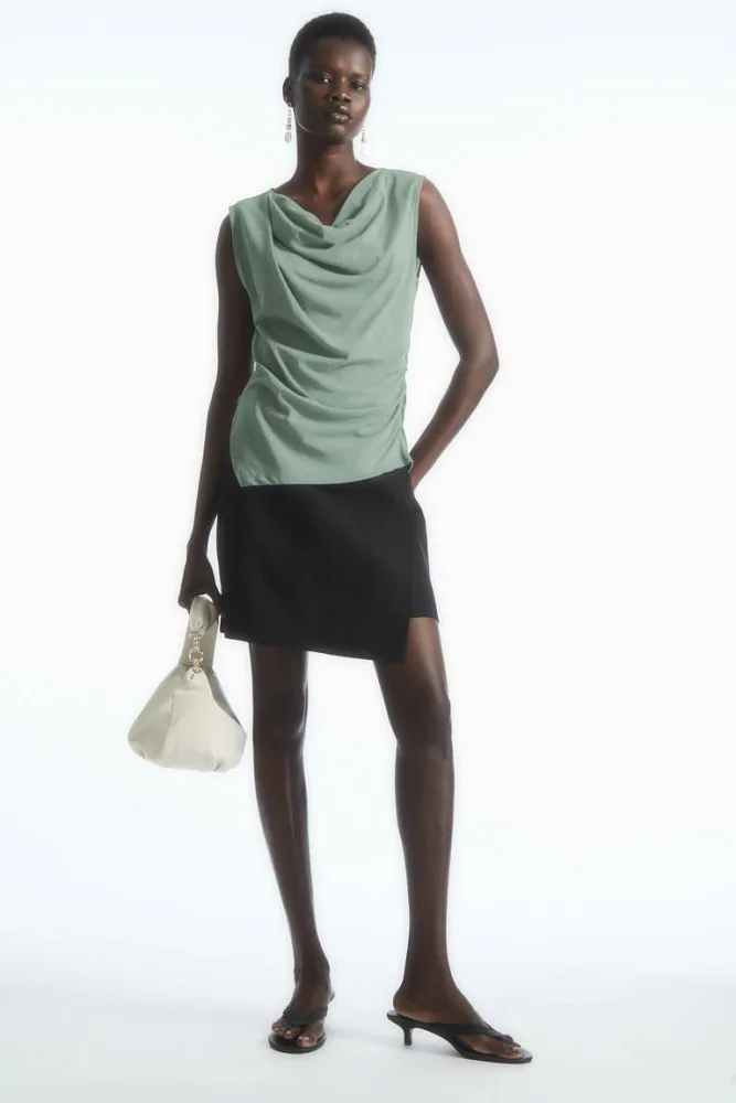 Асимметричный топ с драпировкой COS