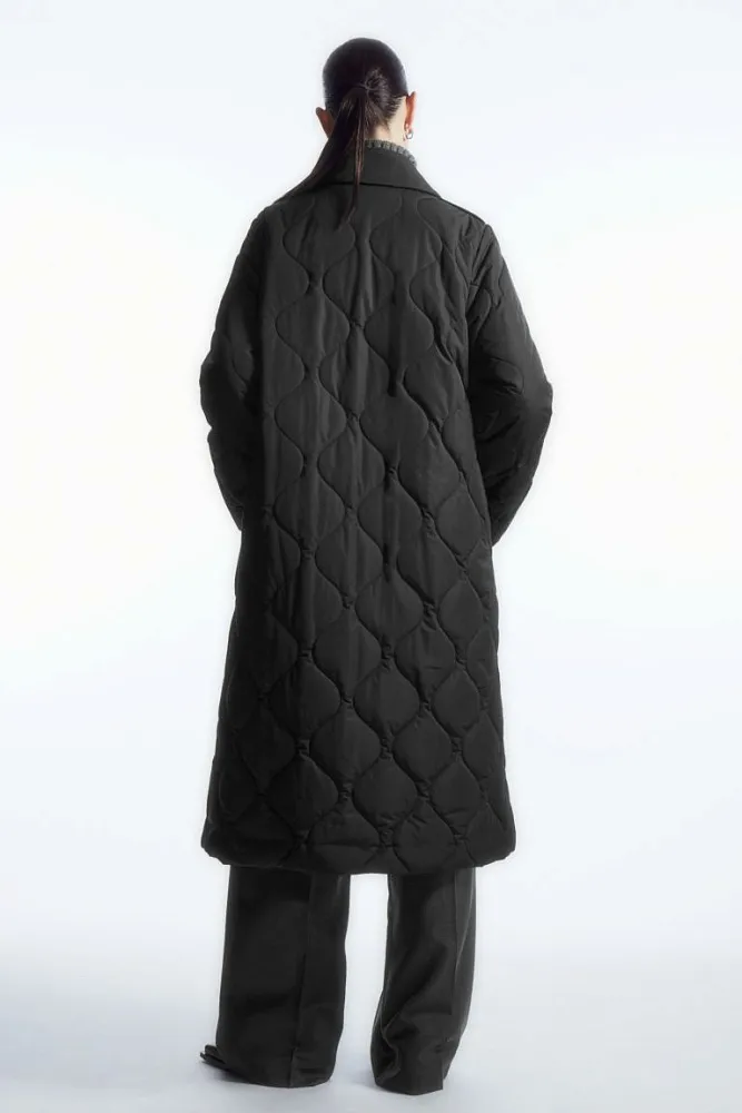 Стеганое пальто oversize COS