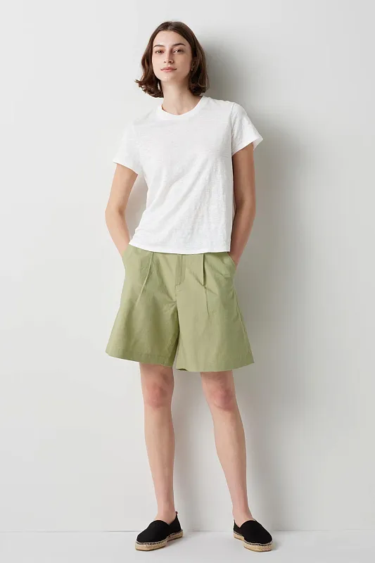 Льняная футболка UNIQLO   Льняная футболка UNIQLO