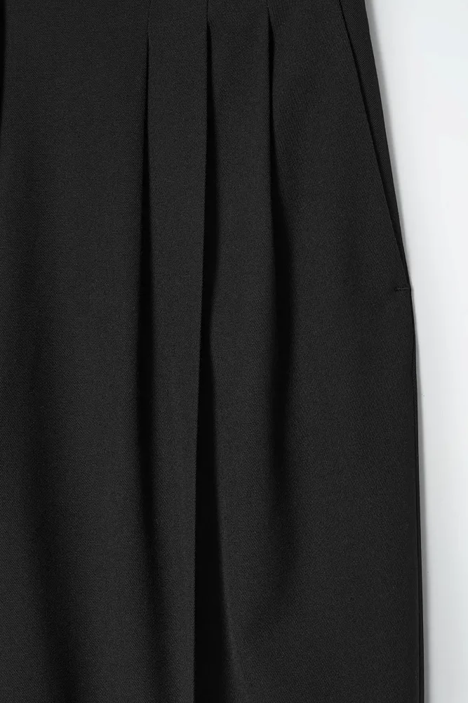 Широкие брюки со складками COS