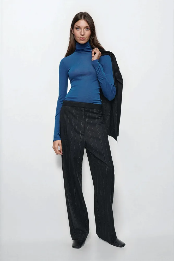 Водолазка из шерсти мериноса COS