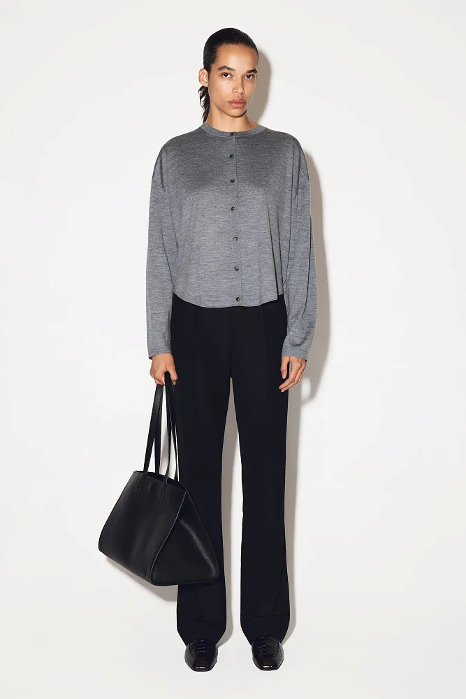 Кардиган из шерсти мериноса с закругленным кроем COS