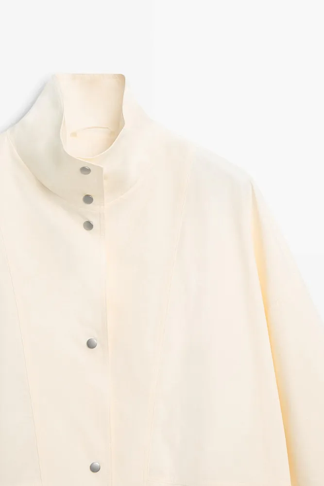 Объемная куртка-бомбер с застежками на кнопках MASSIMO DUTTI