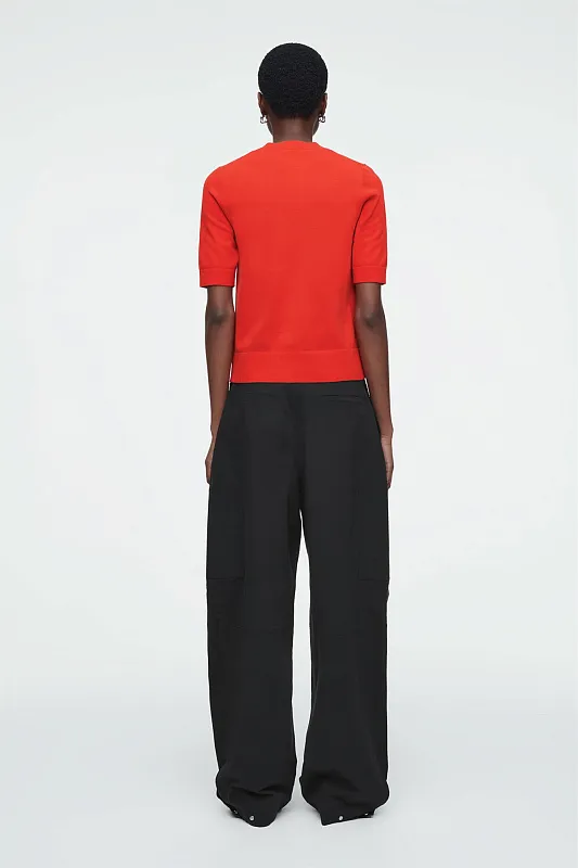 Трикотажный топ классического кроя COS   Трикотажный топ классического кроя COS