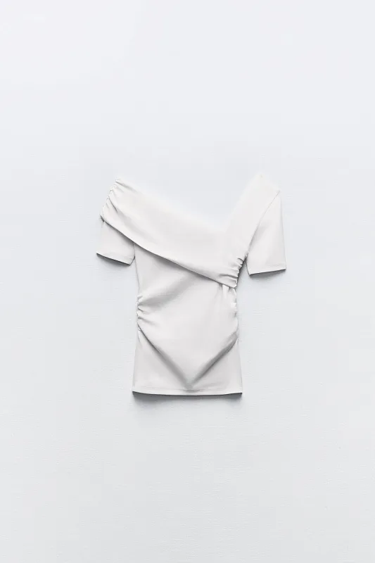 Асимметричный топ с драпировкой ZARA Асимметричный топ с драпировкой ZARA