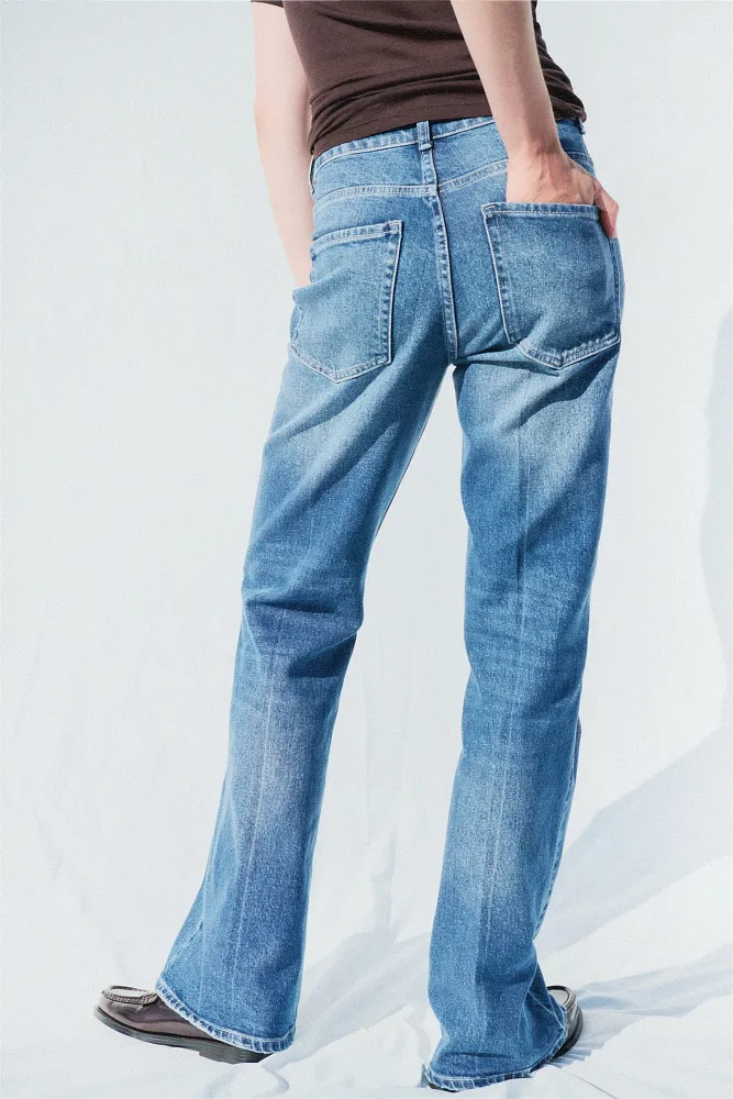 Расклешенные джинсы с высокой посадкой H&M