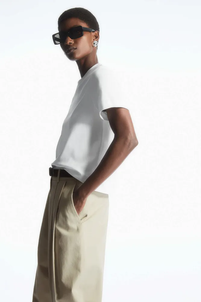 Футболка COS