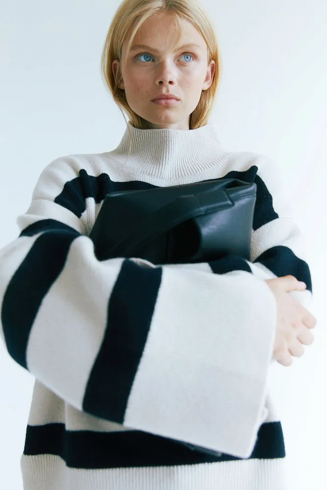 Свитер шерстяной oversize H&M Premium Selection