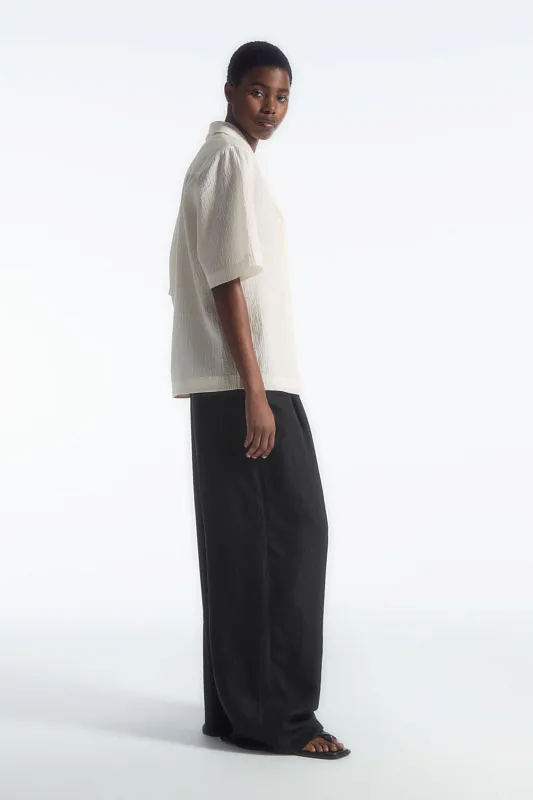 Рубашка из сирсакера COS Рубашка из сирсакера COS