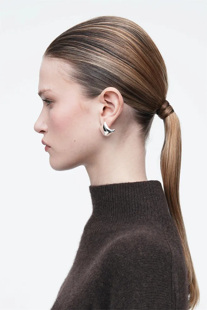 Асимметричные серьги COS