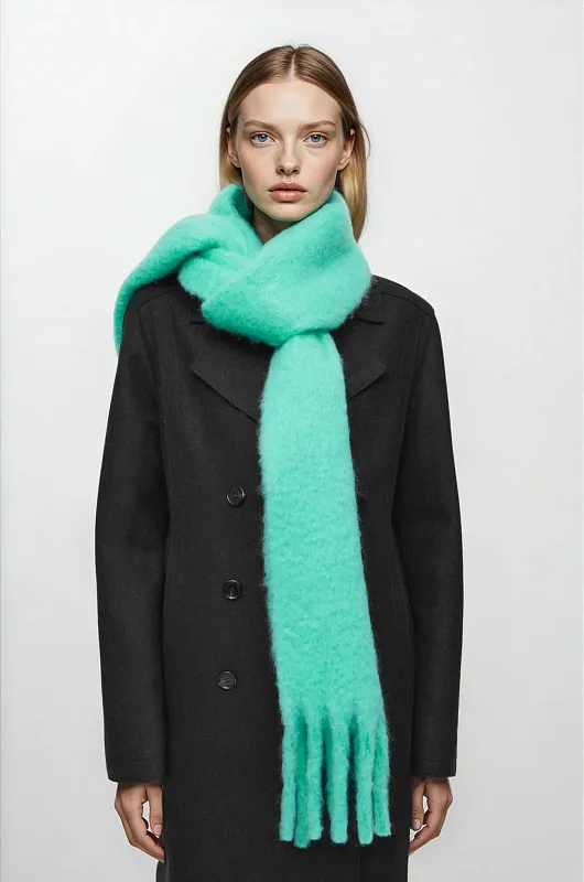 Шарф из мохера с бахромой COS Шарф из мохера с бахромой COS