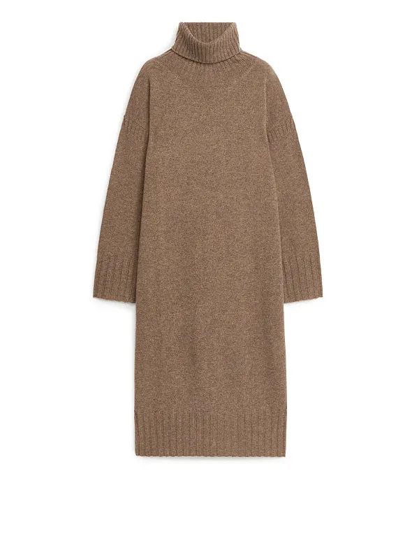 Платье шерстяное с воротником-водолазкой ARKET Платье шерстяное с воротником-водолазкой ARKET