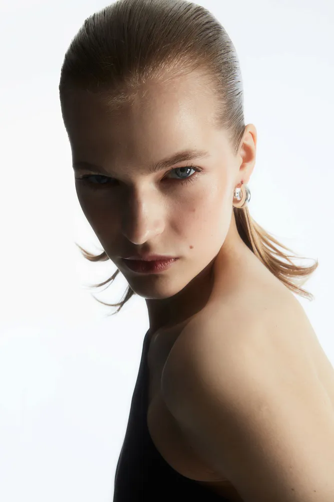 Серьги-кольца COS