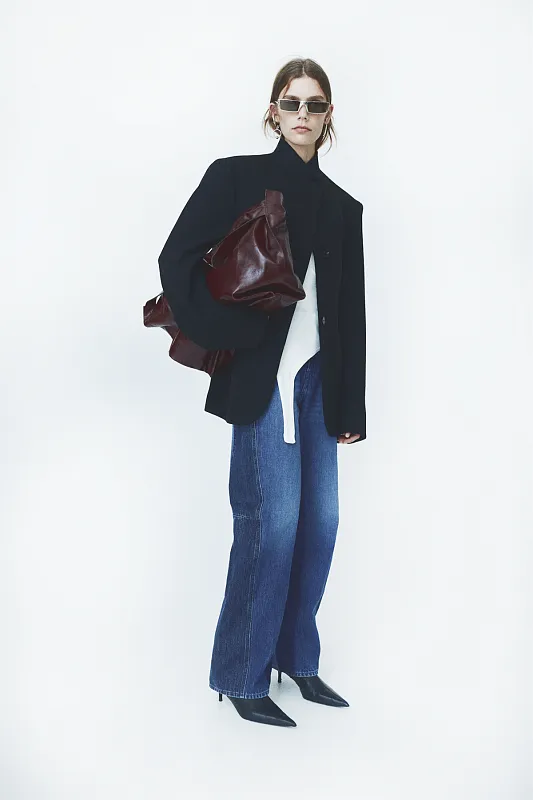 Двухцветные джинсы широкого кроя