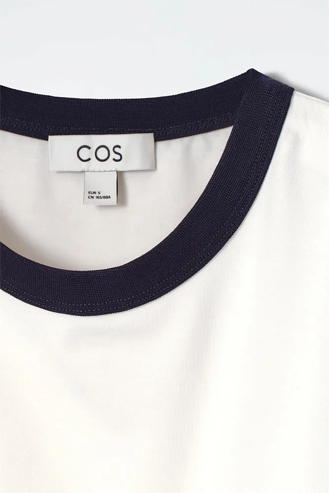 Футболка с окантовкой COS