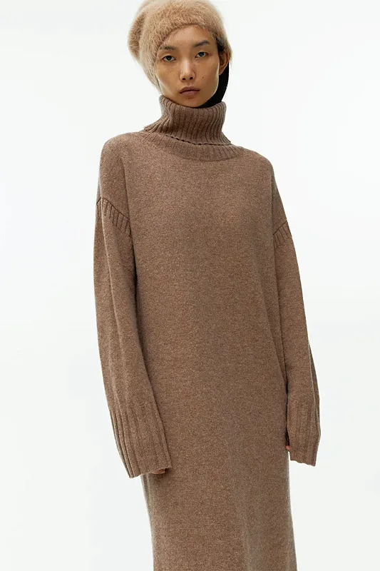 Платье шерстяное с воротником-водолазкой ARKET Платье шерстяное с воротником-водолазкой ARKET