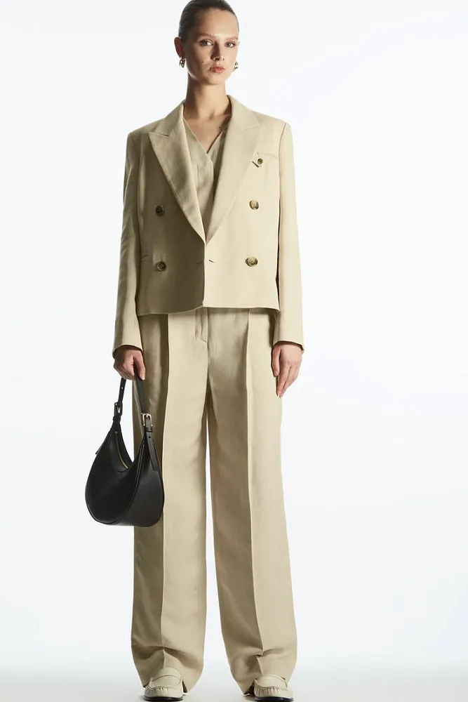 Двубортный укороченный пиджак из льна COS