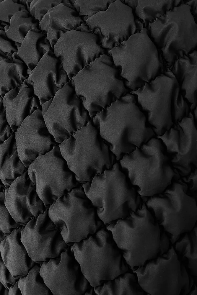 Стеганая сумка кроссбоди oversize COS