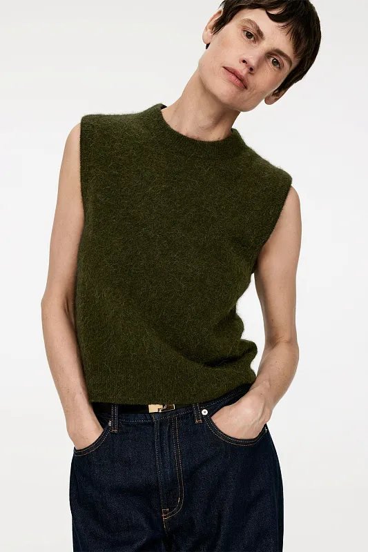 Жилет из смеси шерсти альпаки ARKET Жилет из смеси шерсти альпаки ARKET