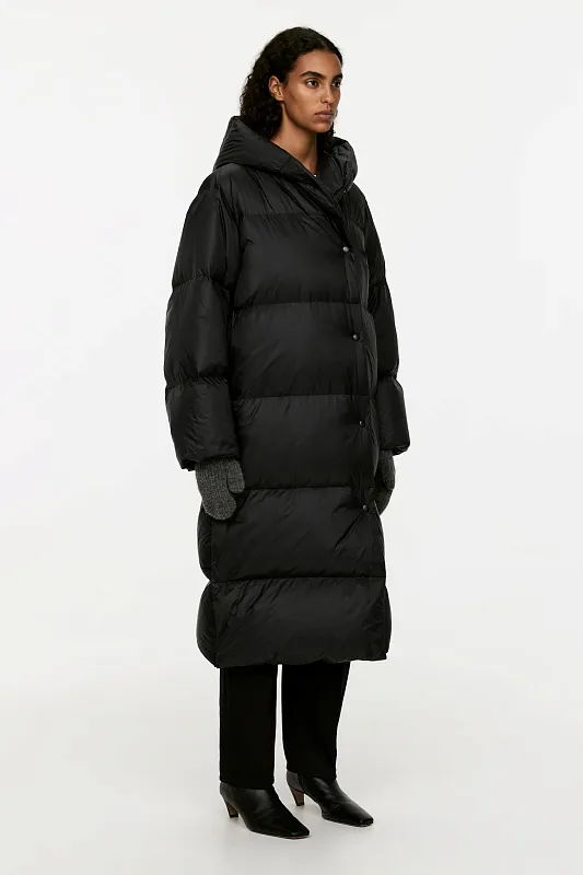Длинный пуховик ARKET Длинный пуховик ARKET