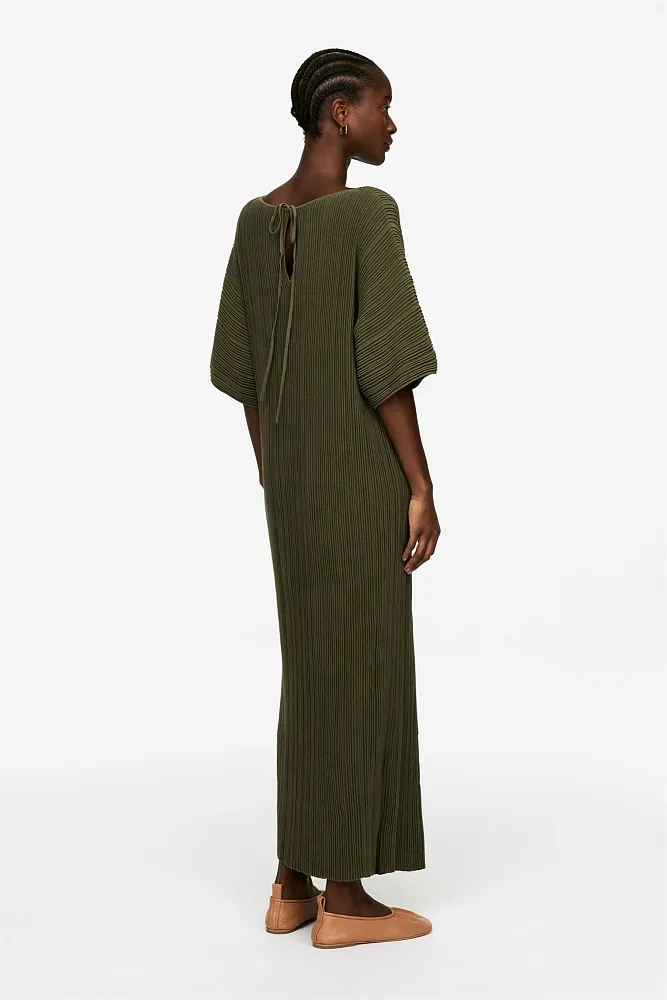 Платье с эффектом кринкл ARKET