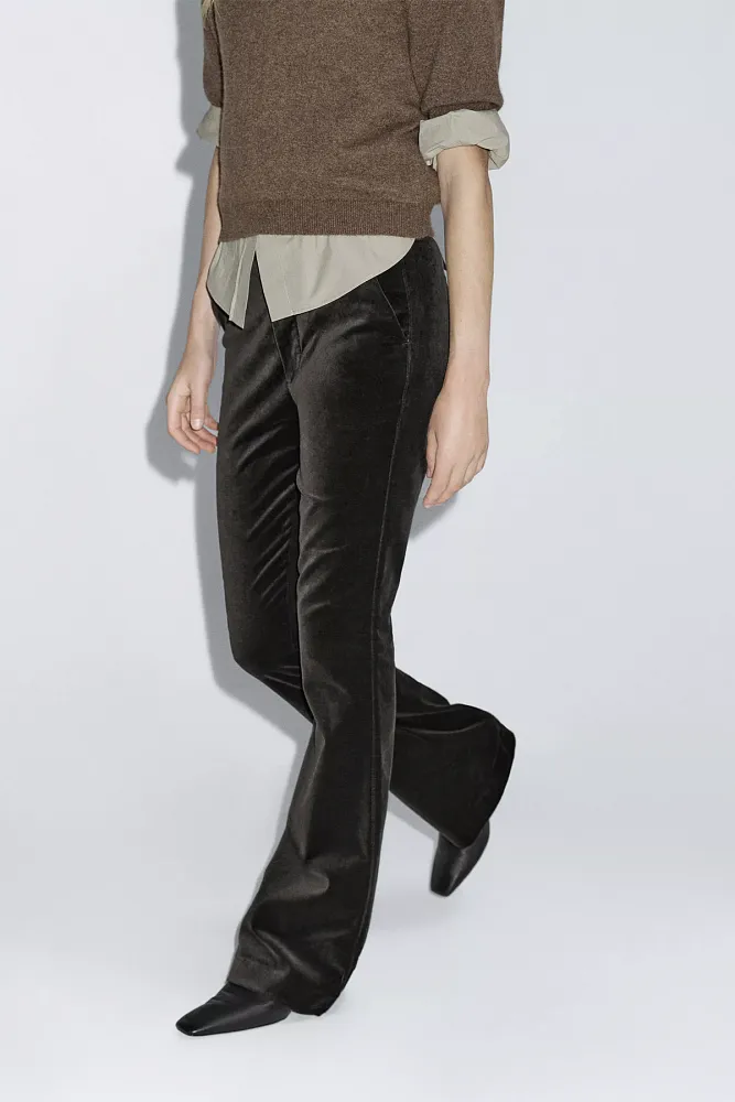 Узкие расклешенные брюки из бархата MASSIMO DUTTI