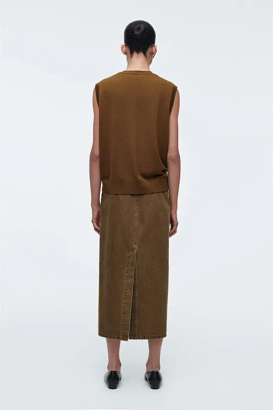 Жилет из мериносовой шерсти с V-образным вырезом COS   Жилет из мериносовой шерсти с V-образным вырезом COS