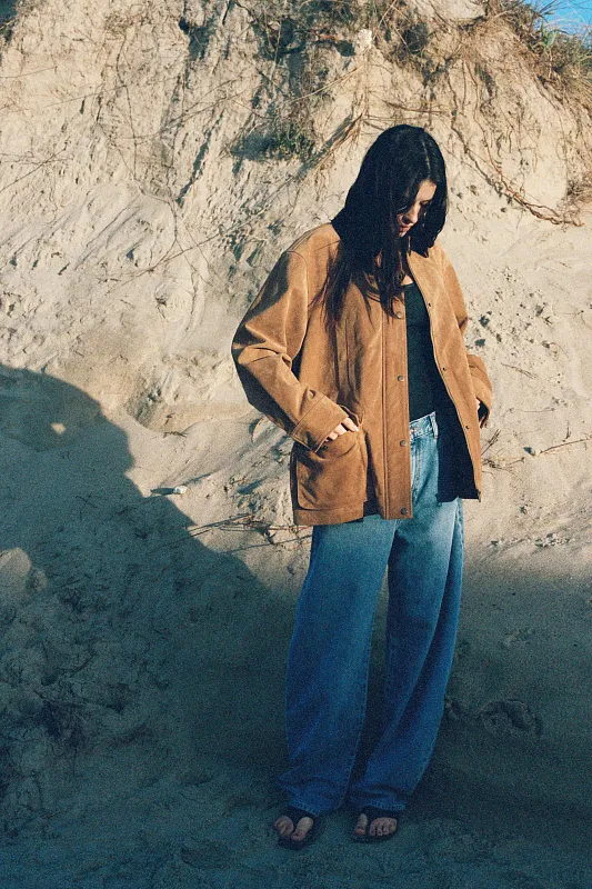 Куртка из замши