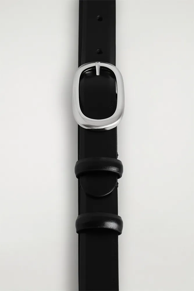 Кожаный ремень с овальной пряжкой COS