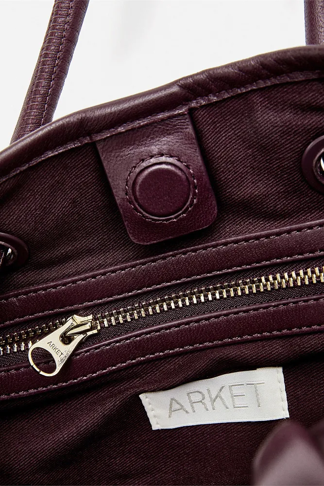 Кожаная сумка через плечо ARKET