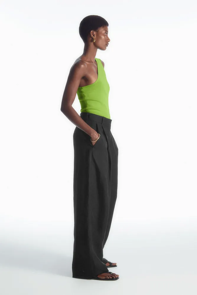 Топ на одно плечо COS