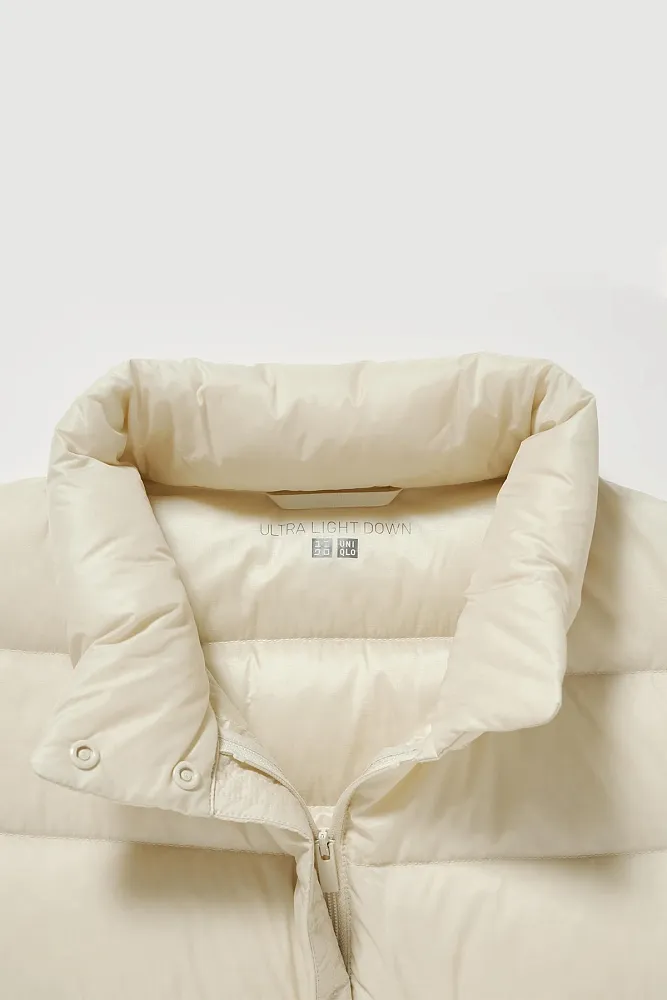 Ультралегкий пуховик UNIQLO