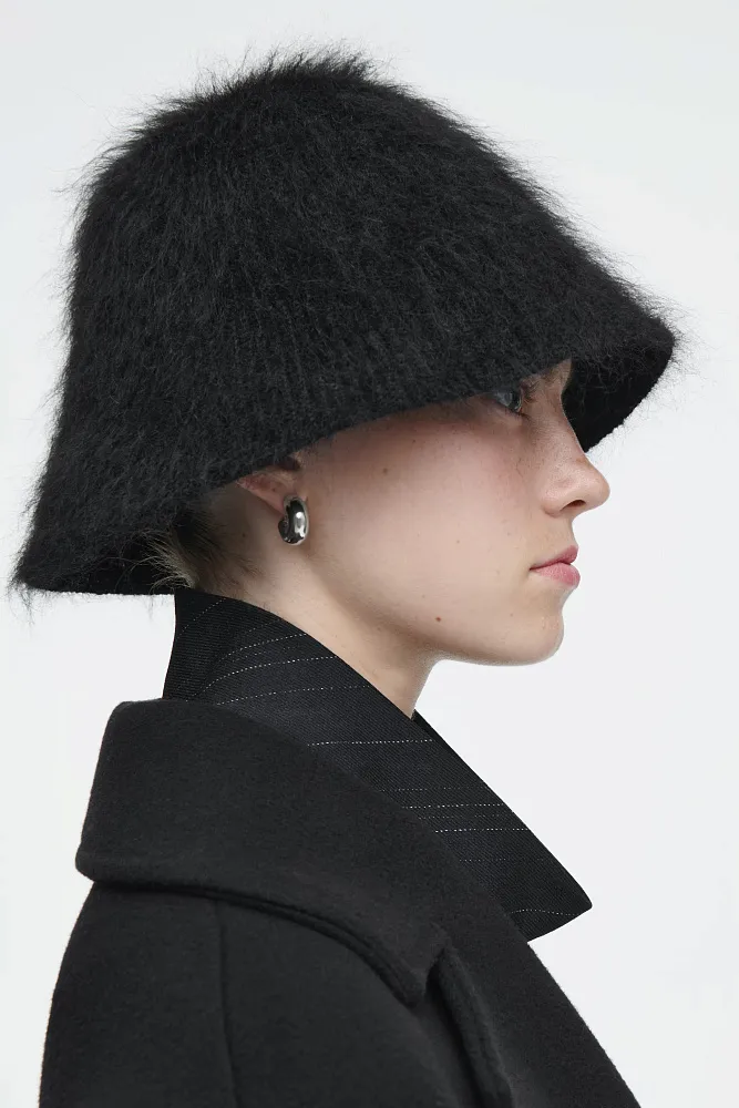 Шляпа из мохера COS