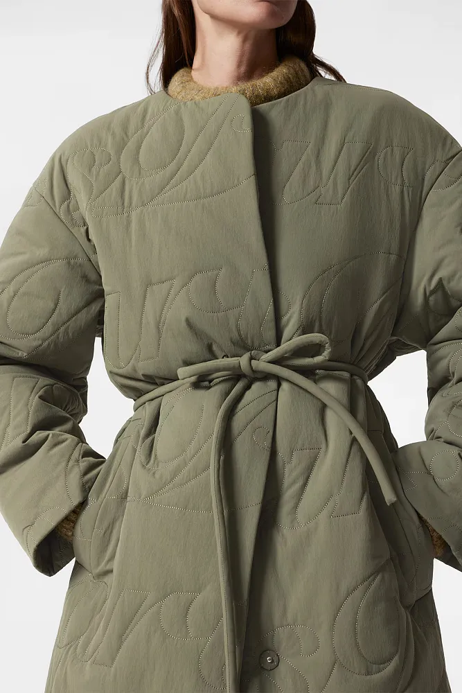 Стеганое пальто & OTHER STORIES