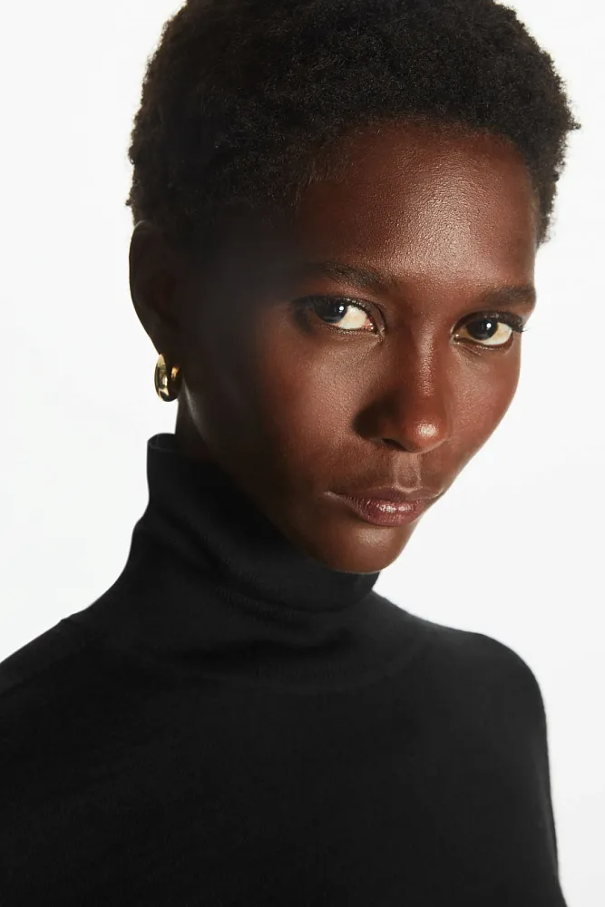 Водолазка из шерсти мериноса COS