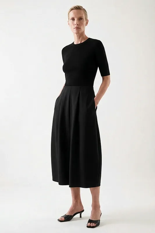 Скульптурная юбка миди из джерси