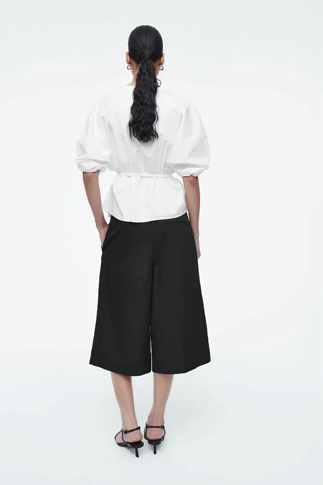 Блуза с поясом и пышными рукавами COS